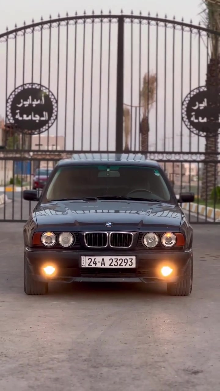 السلام عليكم BMW للبيع 525اصل وفصل موديل 1995اصل تحويل ثاني يوم 
محرك كير شرط لا تنقيص ولا تبخير 
تبريد ثلج إذا مو انجماد مرجوع 
تدفئه شغاله 
دبل ايرباك 
سلايت 3طكات 
تخم تاير تخم ويل جديد 
صدر امامي خلفي جديد 
بدون اي ضربه السياره 
سنويه هزه كله جديد 
كشنات جلد 
تبريد قطعتين 
سنتر لك شغال 
كهربائياتها كلها شغاله مناقصها برغي واحد 
بجم عريض سياره ماتصرف عليها ربع دينار 
وخلاف كلامي اني حاضر وبخدمتك شراي اتصل ع رقم 
***********مكان السياره تكريت
