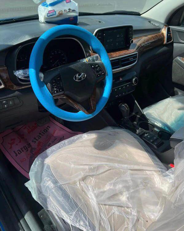 السلام عليكم

توسان 2019 وارد امريكي حادث دعاميه او بدايت البنيد فقط  
سياره جديده و بعدها على وضع الشركه 

ماشية 82 الف 

لون ازرق 

مواصفات 
     
شاشة 

هاند بريك بصمة 

انظمة قيادة

تحكم ستيرن 

نظام الحفاظ على المسار 

وبعد مواصفات ثانية 

رقم بغداد أنكليزي 

شرط التحويل 

مكان السيارة بغداد الحسينيه

السعر 155 وبي مجال 

للاتصال *********** متواجد واتس اب
