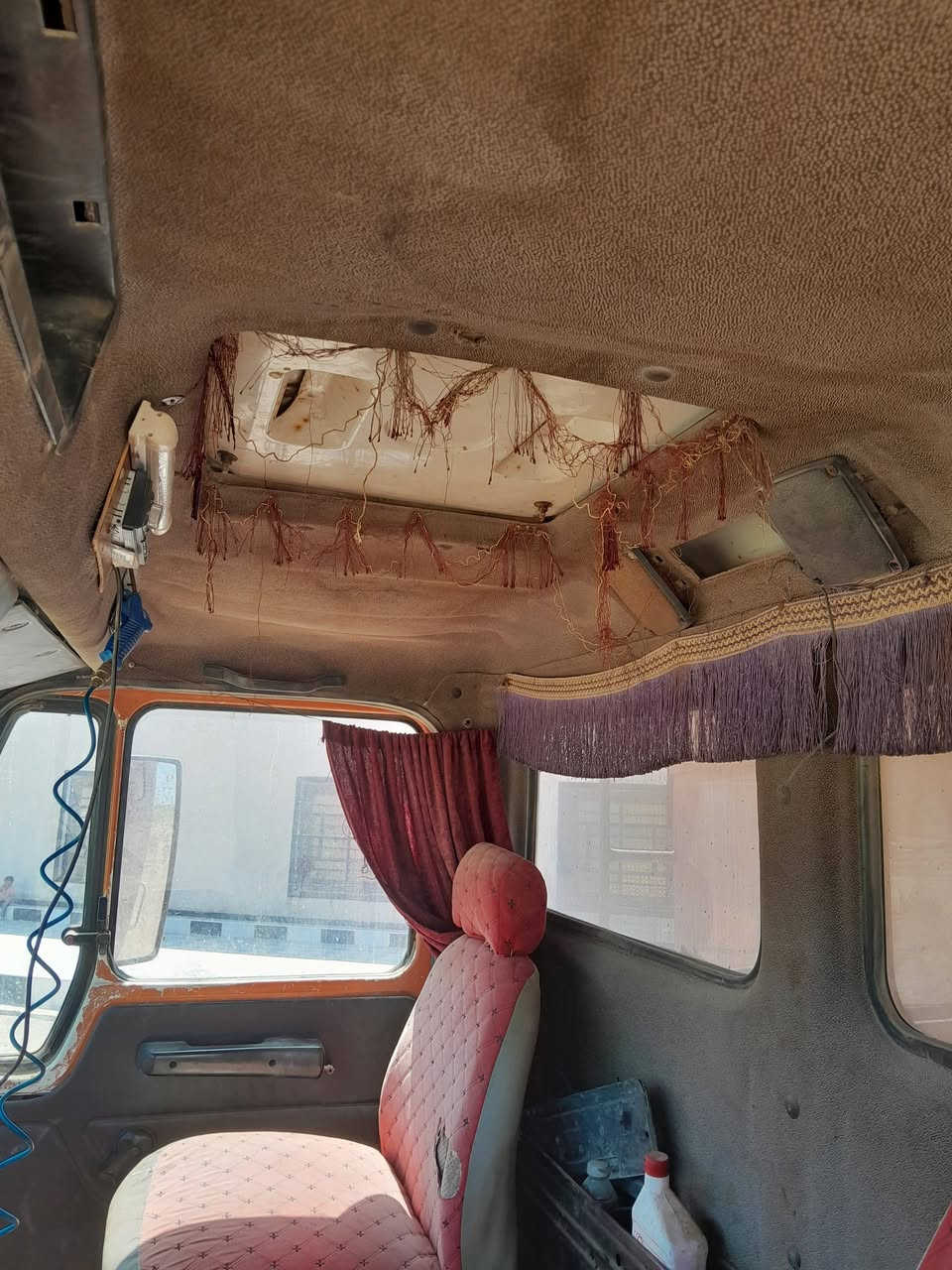 مان مديل 81 كير ومكينه وقمارة البي تخم تاير  سيارة جاهزة للعمل رقم بصرة العنوان الدوانيه الحمزة 
***********
