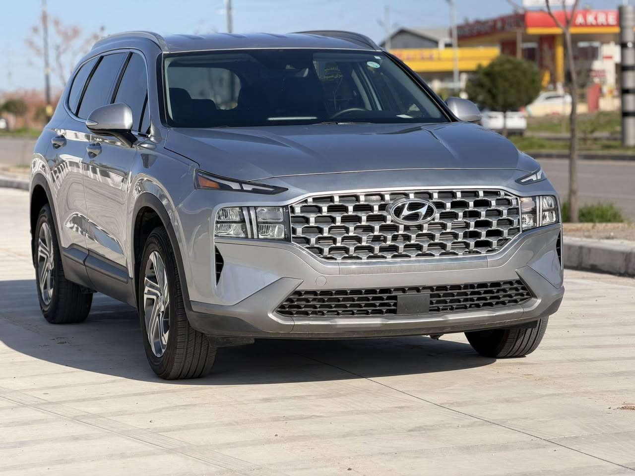 هيونداي سنتافي 4X4 موديل 2023
هونداي سنتافي موديل ٢٠٢٣ فور ويل  بصمه شاشه كبيره كاميرا ويل كب كروم لايت زينون بك لايت لد تبريد قطعتين رادار امامي رادار جانبي اشاير بالمري مري شفط باب الخلفي كهربائي هاند بريك بصمه شاشه ترحيب مصدر تاوبسي و USB  مقاعد هيتر السعر 190 ورقه 
السياره جاهزه ١٠٠٪؜ 
تترقم شمالي 
***********
***********
