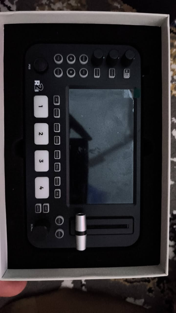 للبيع
مكسر بث مباشر 
نك مايك كودكس
نك مايك سايرمونك 
للاستفسار ***********
