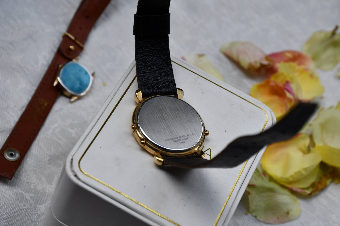 تحفه كروفينيا قمري سويسري بلعلبه كتلوك نضافه 95سعر طيب 
قطر 35


**إذا كنت صاحب هذا الإعلان وتريد حذفه لأي سبب، رجاءا أرسل رسالة إلى الدعم الفني**