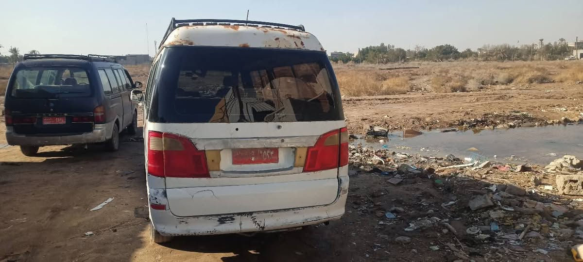 مكلف بل نشر سلام عليكم فتون ٢٠٠٩ مكينه ونجي ٦  وكير جدد ستوني شادهن رقم احمر شرط تحويل  شواصي كفاله تخم تاير  شواصي كفاله  مكاني البصره الزبير  سعر ٢٠ بيه مجال  الهاتف ***********
