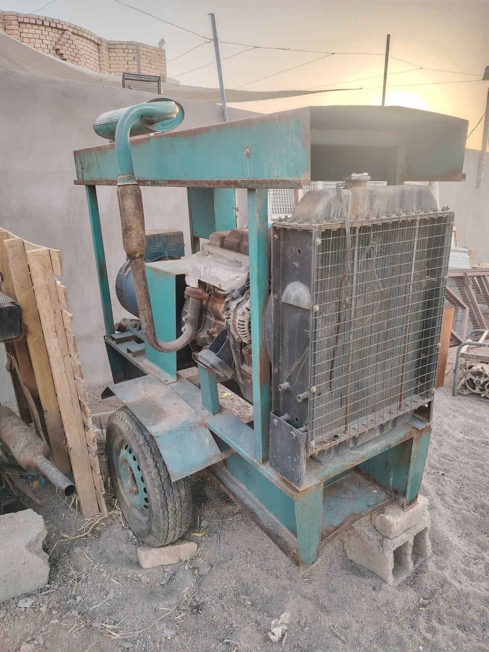 مولد كيا .3 فيز ..8ثكالات 2071  مستخدم قلیل ..بیه كل الشروط السعر 14$.العنوان  خانقين ***********
