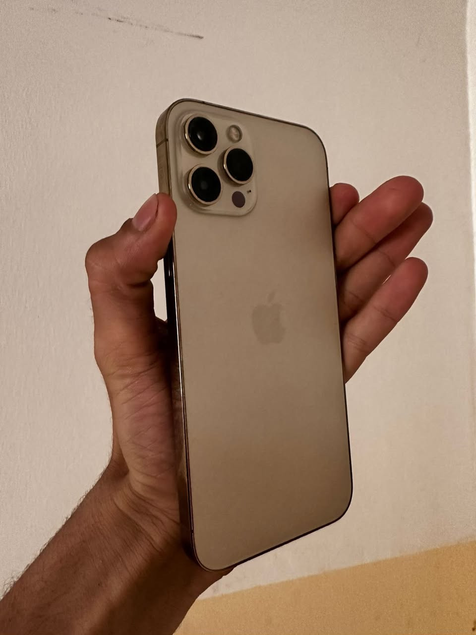 سلام عليكم
ايفون 12 برو ماكس للبيع 📲
الجهاز مستبدل فقط بطاريه اصليه وتقره 100 🔋
والجهازز نضيف شخط مابي ✅
سعره 450 وبي مجال 💸
راسلني واتساب وبيك خير ودلل 
*********** 📞
