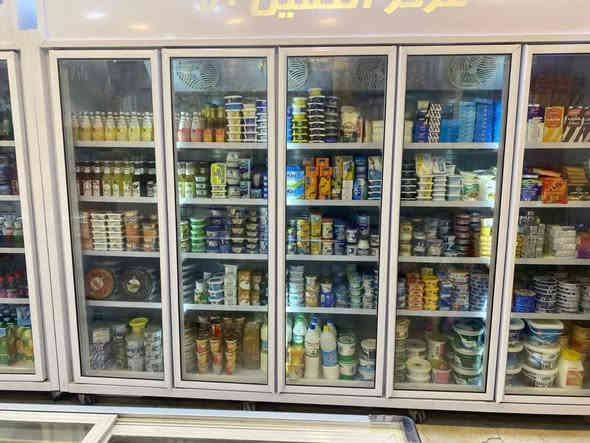 السلا عليكم عزيري العارضات العمودية تفصال حسب طلبك تختار اللون و تنطينه القياس نشتغلك الك  ارتفاع ٢٤٠ سنت عمق ٧٥ سنت  كل ٣ باب يسوي ٢ متر اسم محلك نكتبه فوك العارضه عدنه ٢/٣/٤/. متر يكون قطعه وحده سوه ماطور داخلي او خارجي  حسب  طلبك ضمان ٢ سنه ماطورر
نشتغل كل قياسات هذني خاص ماركت البان اجبان فواكة للورد لستفسر اتصل على الرقم التالي مراسلة ⁨***********/ ***********
