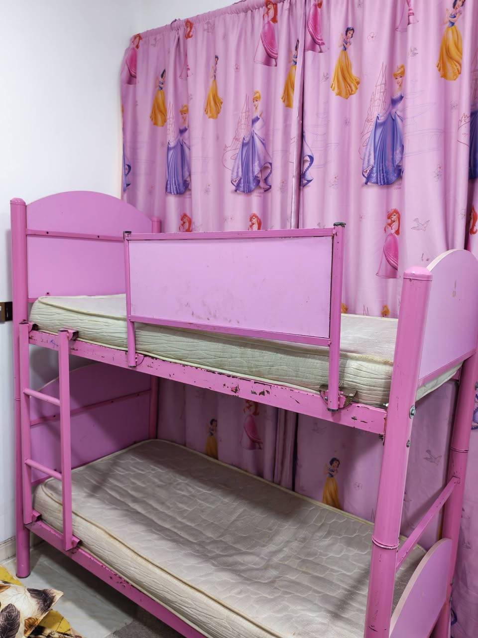 بردات تخت طابقين دوشكين
للبيع ب 75 تواصل عل واتساب ***********
