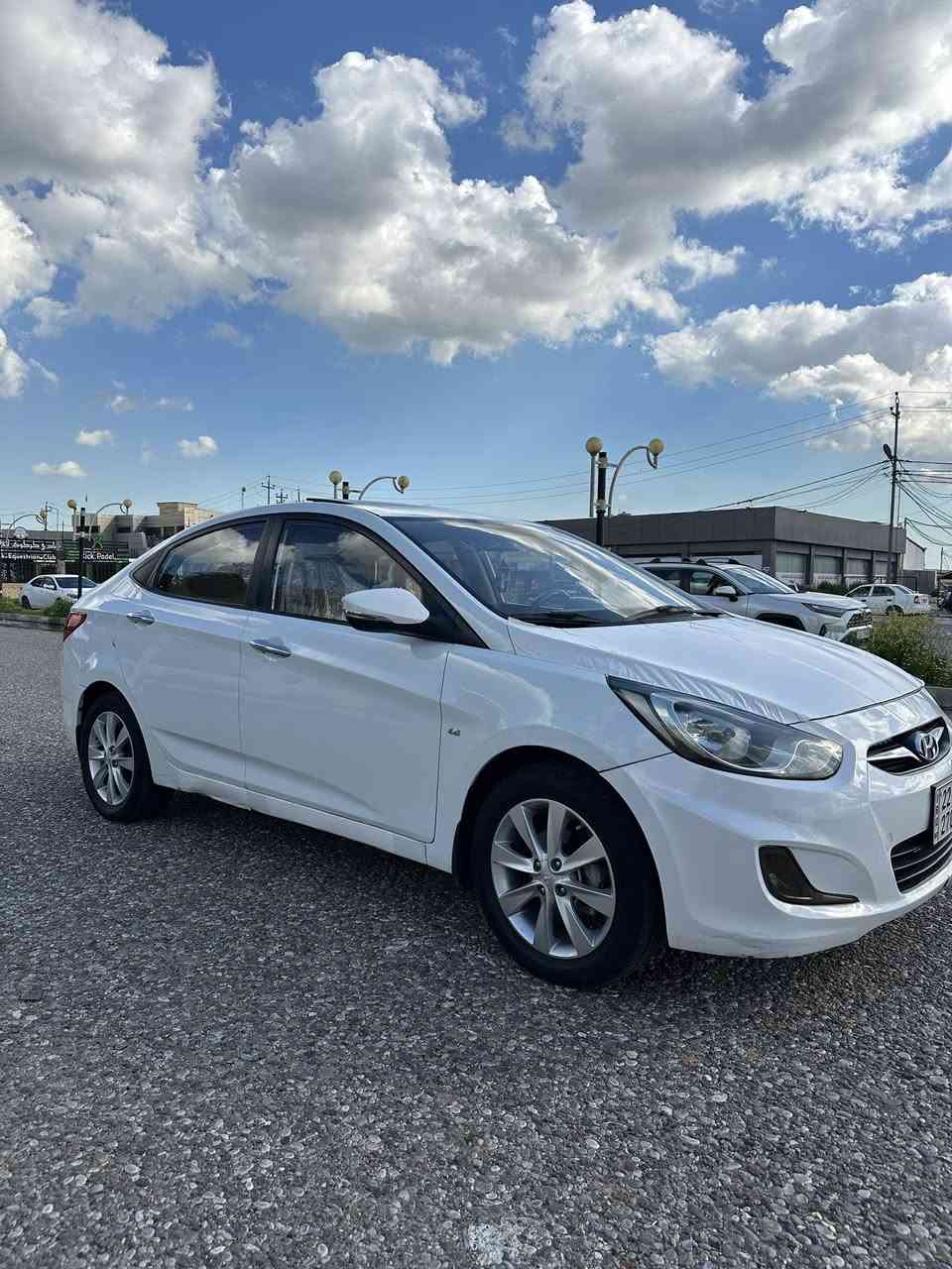 السلام عليكم 

اكسنت للبيع موديل (2012)
رقم اربيل سنوية وهزه جديدة سنويه 
شرط التحويل والغرامات 
دفتر بانزين موجود 
مواصفات 
سلايت
شاشة ايباد 
كامره 
تحكم استيرن
سياره فقط بي صبغ جوه قبغ بانزين 
مكينه وكير بالشرط 
سياره مابيها ربع دينار مصرف 
سعر ( 105 $ ) وبي مجال للطيبين 
مكاني كركوك 
اي استفسار 
( ***********)للاتصال او اوتساب
