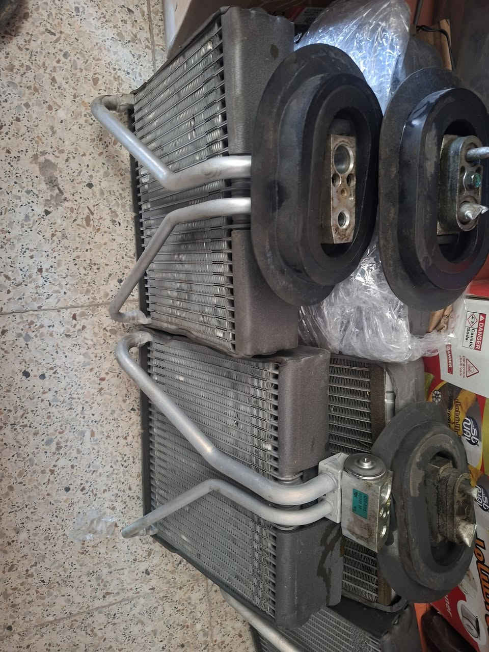 سلام عليكم اخوان وصلني فريز نيسان سني اصلي فتح من الكصه الكوري والياباني وسعر اهم شي ١٤٠ وعدي توصيل كل المحافظات ولستفسار واتساب *********** 📞📞🚘🚘
