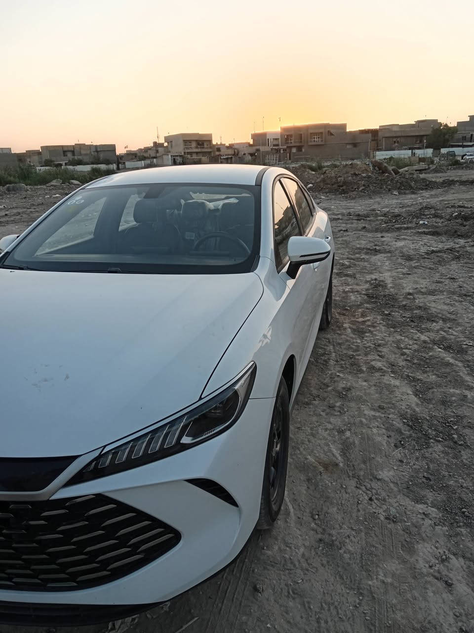 السلام عليكم بيوايدي موديل ٢٥ رقم بغداد ماشيه ٢٨ سياره جديده كلشي ماعايزه بيه هاي الدحجه بالتحميل مكانه بابل السعر ١٧ مليون قفل ***********
