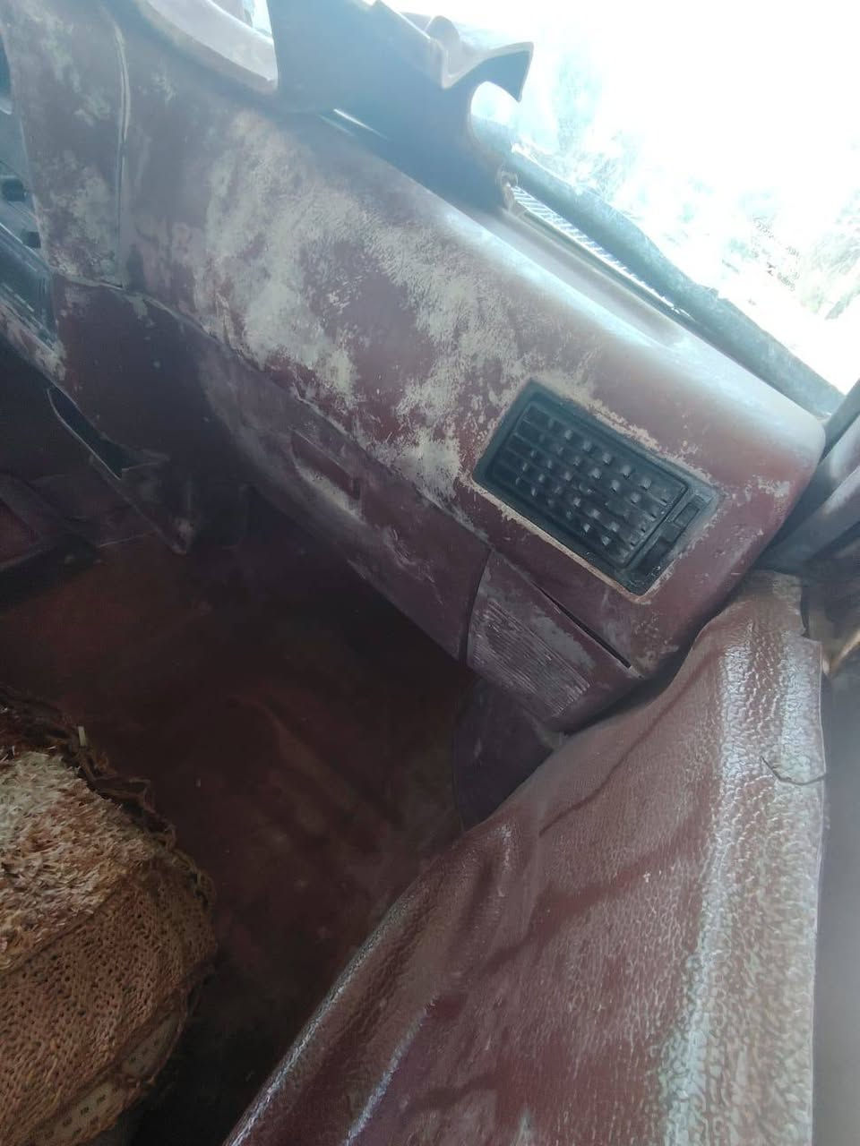 سلام عليكم دير 2006زينه شايله روحه جاهزه كير ومكينه خير من الله بسمنه مدور ثاني يوم السعر 30وبيه مجال مكان السياره رميثه***********
