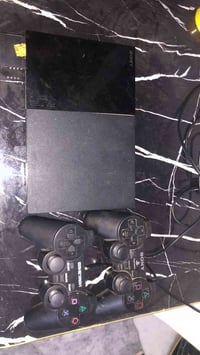 بلايستيشن 2 • يدتين • يحتاج فلاش