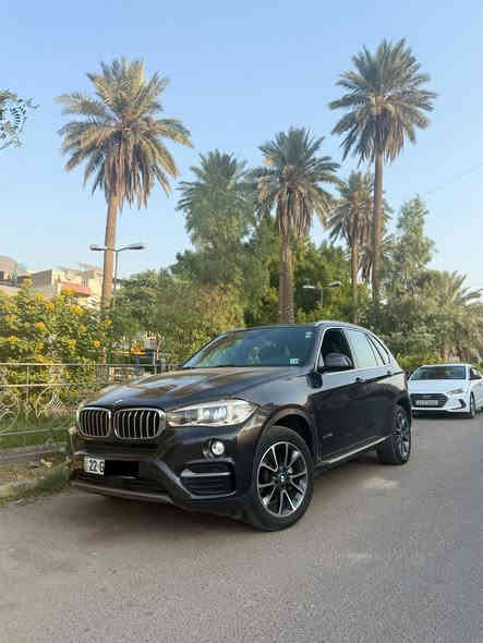 السلام عليكم
‏ BMW  X5
2017. وارد امريكي حادثهه بنيد فقط  بدون دواخل بدون أي شي حتى الراديترات بلاديه
كفاله حتى من البارد
محرك كير كفاله  6 سلندر
ماشيه فقط.  43 الف  مايل فقط
بدون اي نقص جديده جدا
المواصفات : 6 سلندر 
 بانوراما
 / نظام ملاحة 
/ بصمة 
/ داخل جلد
 / بصمة 
/ كراسي امامية كهرباء وخزن ميموري /
 / جنطة كهرباء /
 لايت LED 
/ ٤ انظمة قيادة 
/ هند بريك دكمة 
/ ٣ قطع تبريد مركزي 
/ اوتو هولد 
/ حساس امامي خلفي
 / مانع انحدار 
/ مانع انزلاق 
/ ماوس تحكم بالشاشة 
/  خمس كامرات محيطيه
/ اطفاء ذاتي 
/ داخل صاج 
/ مري شفط 
/ شفتات سرعة 
/ تحكم ستيرن كهرباء 
رقم اربيل الدولي بأسمي شخصيا
مكاني بغداد الأعظمية 
السعر  250 وبيها مجال للشراي كلشي اكو بالسوك حسب النظافه والجداده
للتواصل والاستفسار  اتصال او واتساب فقط
***********
