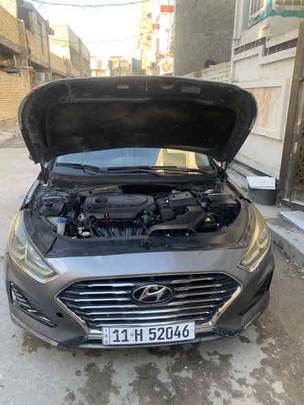 السلام عليكم سوناتا 2018 وارد أمريكي فول ما عده الفتحه كير و محرك  خير من الله بدون حادثها بيها اكلير 4 قطع 
 السعر115 أو بيها مجال 
مكان السيارة بغداد  تحويل مباشر الرقم ***********
