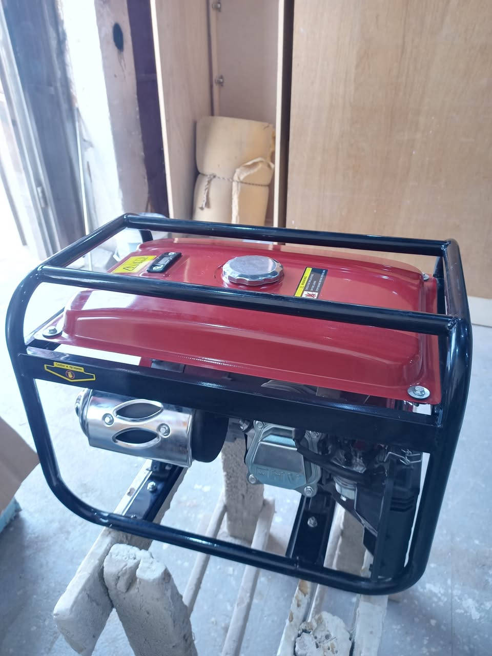 مولد للبيع الستخدام سبوع واحد جديد السعر ١٧٥ قفل ***********
