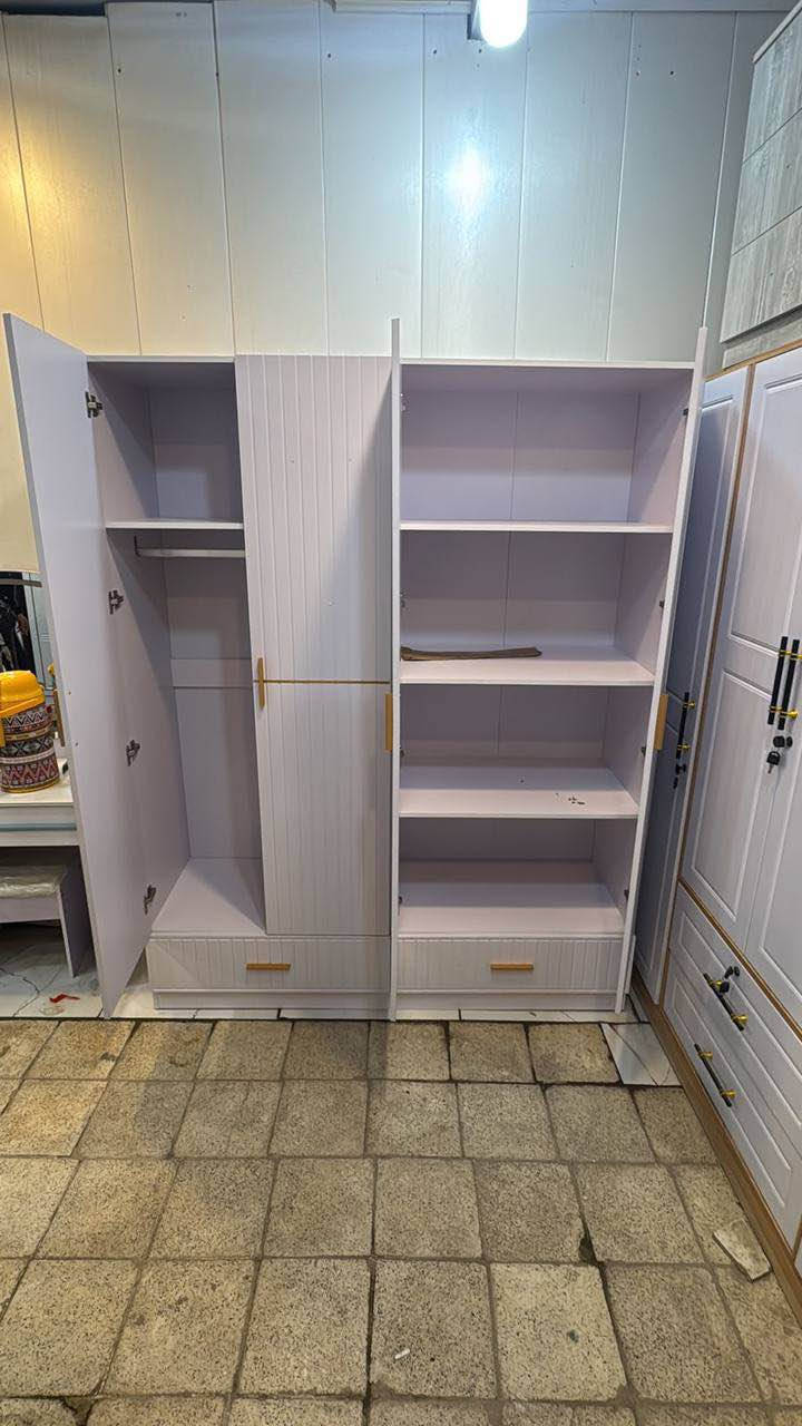 كنتور ٤ باب

 السعر ٣٠٠

الارتفاع ٢٠٠ سم 
عرض  ١٦٠ سم 
عمق ٥٠ سم.

😇😇😇😇
توصيل داخل بغداد مجاني 
اطراف 10
محافظات 25

#شركه3R 😇😇 بغداد, العراق


**إذا كنت صاحب هذا الإعلان وتريد حذفه لأي سبب، رجاءا أرسل رسالة إلى الدعم الفني**