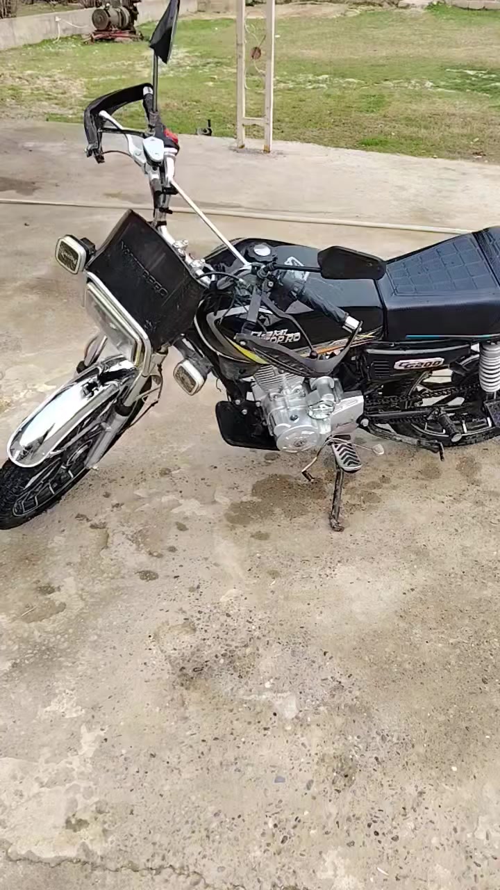 السلام عليكم ماطور سافان 2024 كلشي شرط ع أيدي السعر 800بي مجال بسيط مكاني قريه الحود
الرقم ***********
