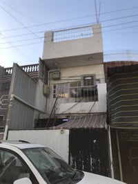 بيت  للبيع بسعر مناسب مساحه ٨٠متر عباره عن وحدتين سكنيه معزوله ‏ منطقه...