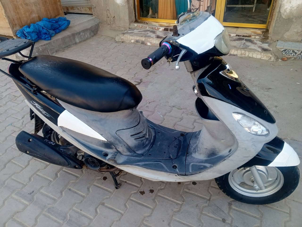 السلام عليكم دراجه ماكس منغولي توها طالعه من الحاويه مامفتوح منها برغي  تعال افحص واخذ مستعجل عل بيعتهاا
 السعر 750 وبيها مجال للشراي. العنوان  ناصريه مركز الاتصال على رقم  ***********
