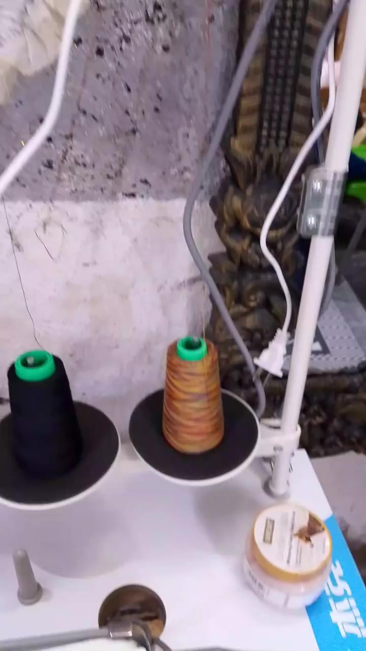 ماكينه خياطه اسمها جاك نوعيه كلش ممتازه واستعمالهة اسبوع واحد فقط اريد ابيعها لان محتاجه كدامكم شوفوهة كلش نضيفه سعرهة 450وبيهة مجال🌹


**إذا كنت صاحب هذا الإعلان وتريد حذفه لأي سبب، رجاءا أرسل رسالة إلى الدعم الفني**