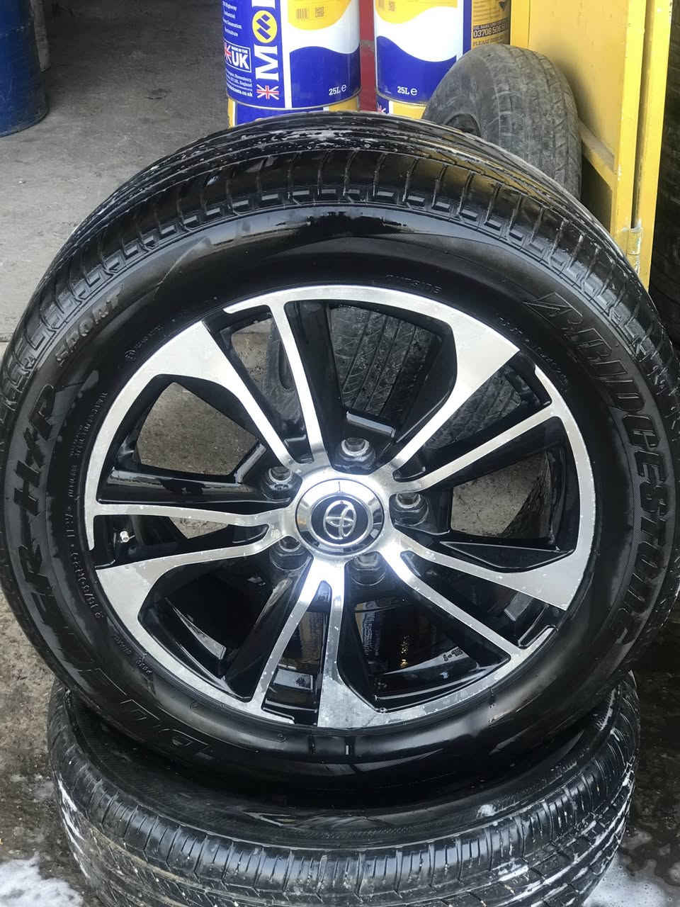 وياله مال لاندكروز ياباني اصلي مختم تايرات هم ياباني تخم كامل سعر 9ورقات بي مجال 
لاستفسار ***********
بابل محاويل
