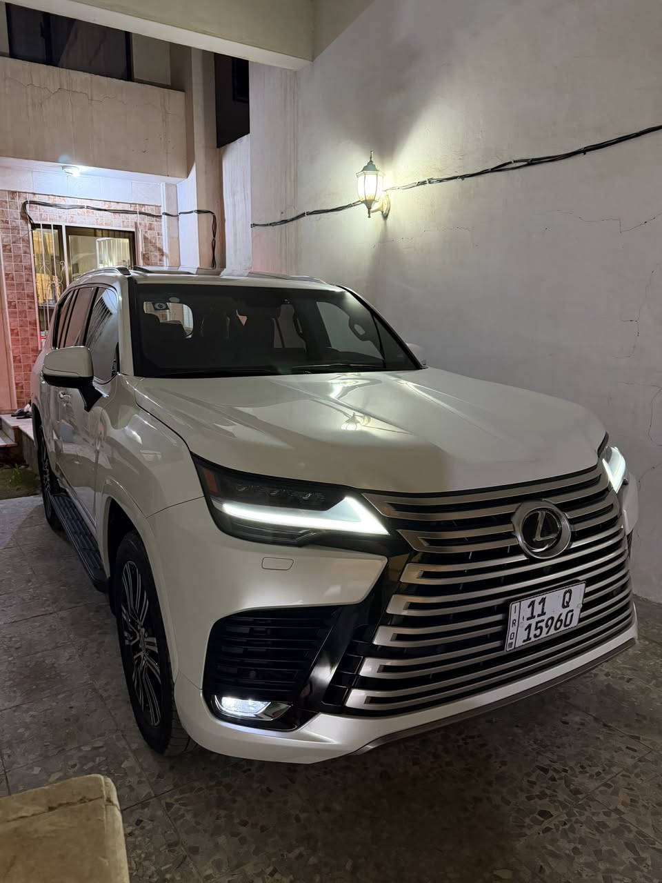 سلام عليكم
LX 600  2024 
بلاتينيوم 
ضمان شركه ساز 
مكفوله كفاله عامه بوضع الشركه 
ماشيه ١٧ الف بعدهه بداخل الضمان 
للاستفسار ***********
بغداد المنصور الداودي
