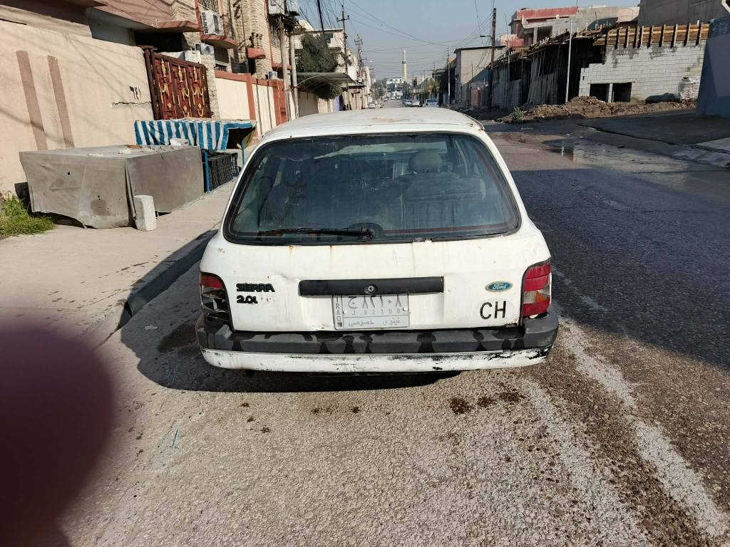 للبيع فورد موديل ١٩٩٣ 
كير توماتيك 
سنويه جديده 
كابون بانزين 
محرك اثر صرف ويحتاجلها حداديه 
سعر السياره مناسب ١٨ ورقه ا
الاتصال *********** الرقم 

*********** موصل, نينوى
