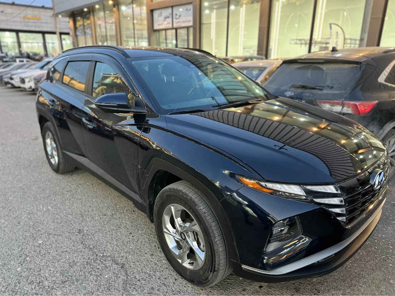 توكسون ٢٠٢٤ 
محرك ٢٥٠٠ تنفس طبيعي دبل أكسل 
بصمة تشغيل عن بعد ابواب بصمة اشارة ترحيب 
توقيف ذاتي رادار ٣٦٠ تحديد مسار قيادة ذاتية 
تبريد قطعتين كشنات تدفئة استيرن تدفئة بريك بصمة 
بعد هواية مواصفات ماشية ٦ الف فقط 
ضرر فقط باب سكن تبديل وشبر جملغ تعديل بجم خلفي كبس بدون دواخل صورة حادث بالمنشور 
مكان اربيل رقم كاتي تترقم اربيل و سليمانية و دهوك 
*********** واتساب 
تةنها دةركاى سةكن كوراية وةكةميك جاملغى تعديلة وينةى حاديسةم دانايه أربيل, العراق
