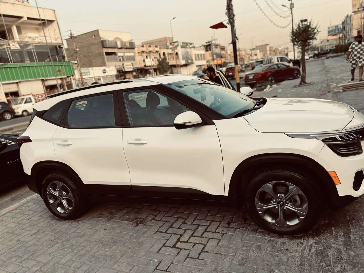 السلام عليكم كيا سيليتوزس للبيع 2021 وراد أمريكي نظيفة مال بيت محرك 2000 مرغوب
                                                                                            الاستفسار ع رقم ***********
***********
واتساب
