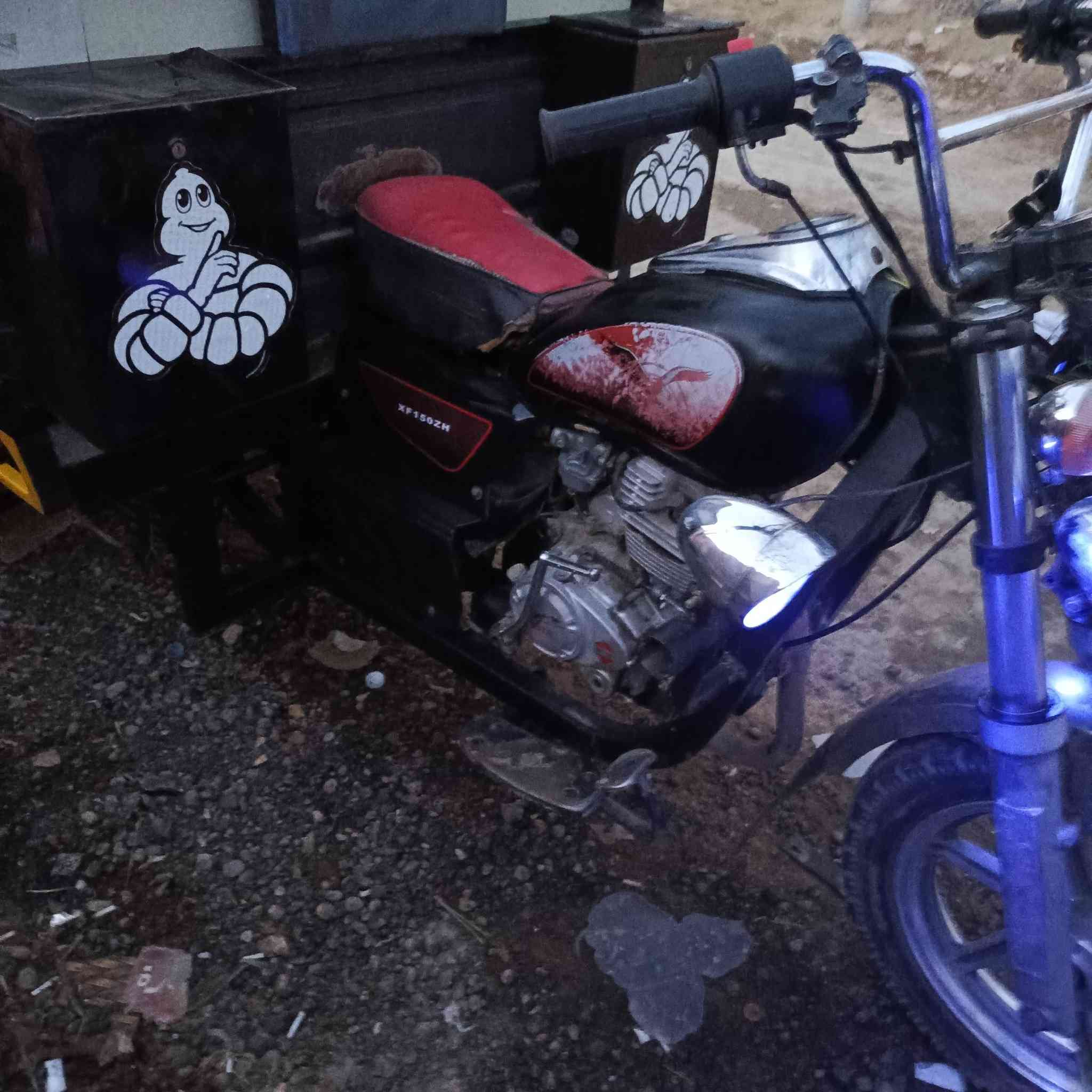 ستوته للبيع الموديل 18محرك  18ستوته نضيفه حيل كهربايات كلهه شغاله اوراق اصولي العنوان بغداد التصال هاذه رغمي ***********السعر واحد و400
