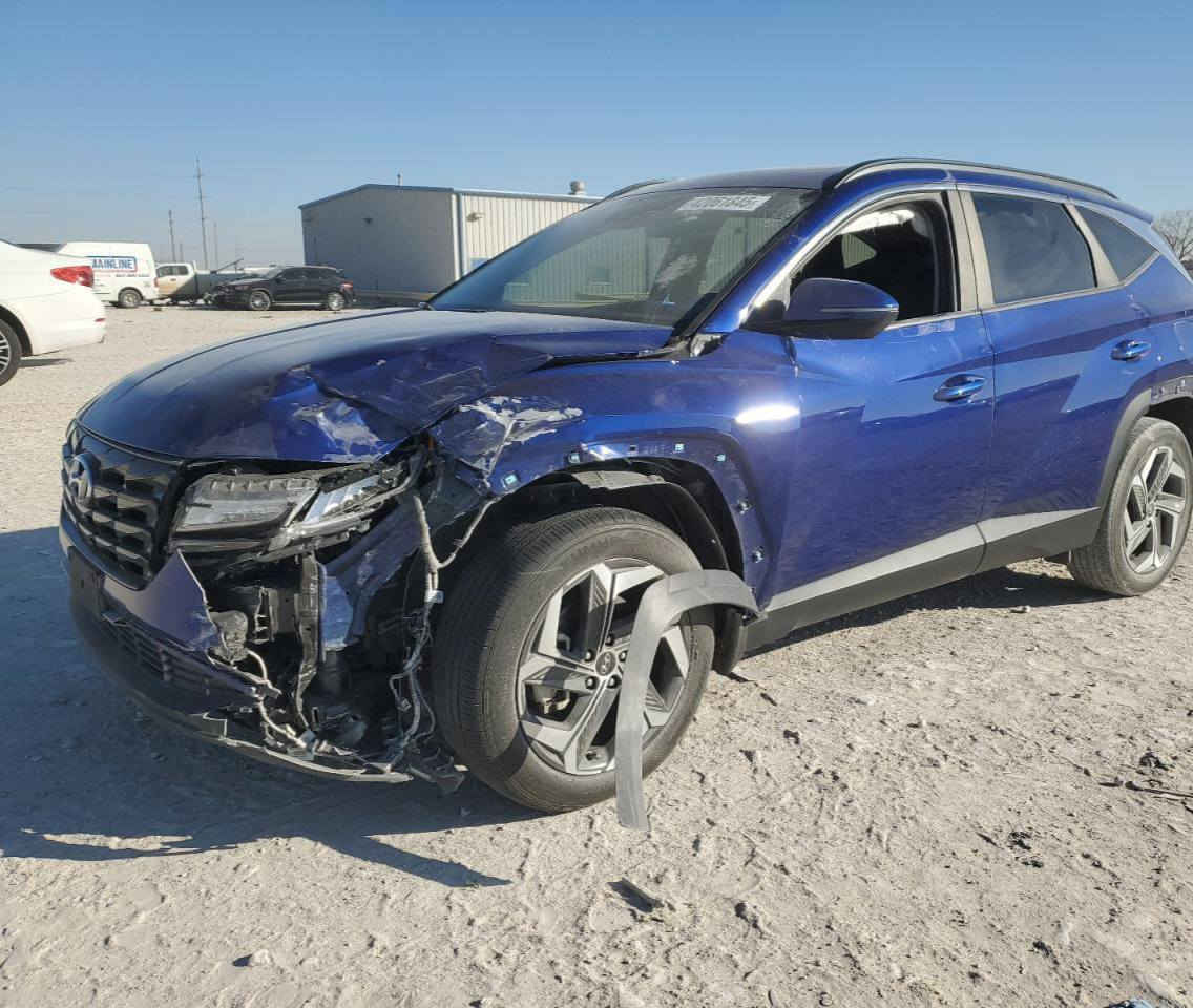 سلام عليكم 
توكسان 2023 فووول مواصفات 
وارد امريكي 
السيارة بدون ولاقطعه تبديل نفسهن مصلحات 
صور الحادث بالمنشور 
فوووول مواصفات 
ماشيه 30 الف
محرك 2500
تو ويل 
تترقم جميع المحافظات 
مكاني بغداد 
***********
