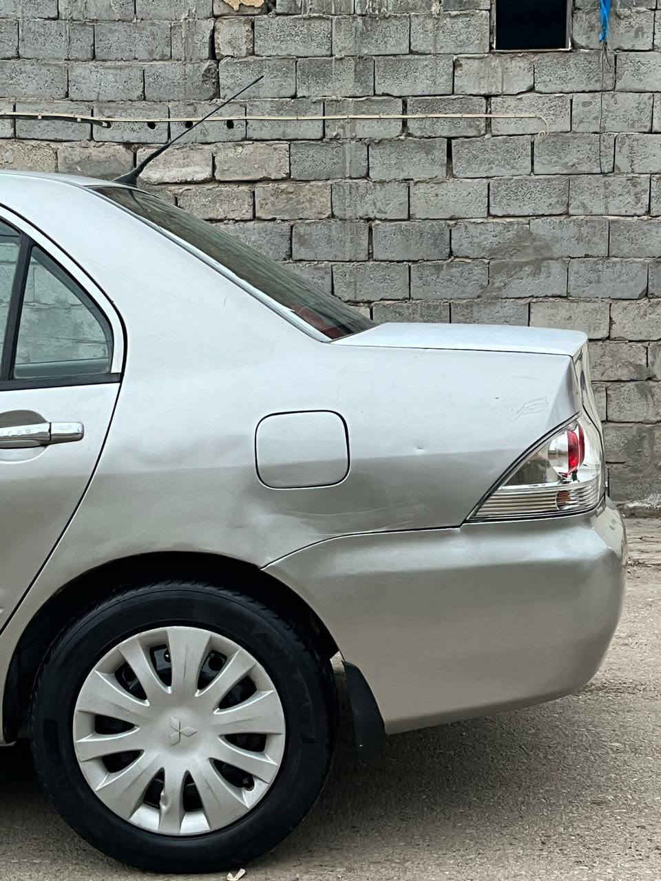 السلام عليكم لانسر 2010  
رقم ديالى الدولي تحويل ثاني يوم سنوية لل 29 
بيهة صبغ قطعة وحدة ولهلالات الخلفية والباقي مكفول كفالة عامة والسونار مرفق بالمنشور 
كير ومكينه مكفولات مكينة 1600
صدر امامي خلفي مكفول 
تبريد تدفئة كلة جديد 
تخم تايرات جديد كبات
 داخل صحراوي جديد 
السيارة جاهزة من كل النواحي بالعافية عل ياخذهة 
السعر ((78)) وبيهة مجال 
***********
