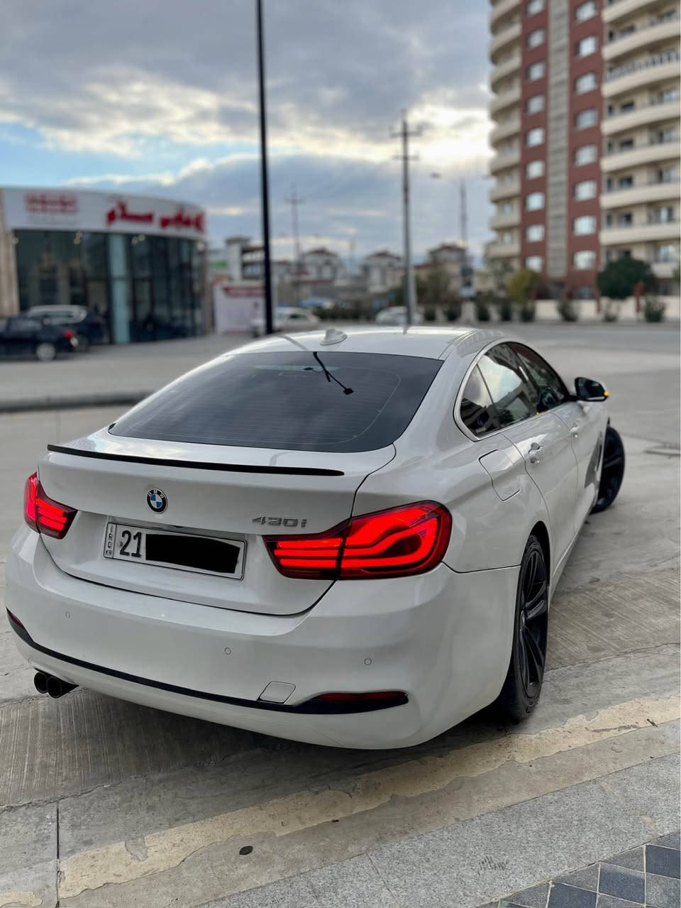 208$💵
Bmw  مۆدێل ٢٠٢٠ حجمی ٤٣٠ فول مواسەفات
سەقف سڵاید - بەسمە - ڕادار - سوکان ڤۆلێۆم - تحدید سورعە - سنوق شەفت 
یەک پارچە بۆیاخە بێ ناوگرتن بێ ئەرباگ 
ڕەقەم و سەنەوی تازەیە 
شوێن سلێمانی 
مۆبایل *********** السليمانية, العراق
