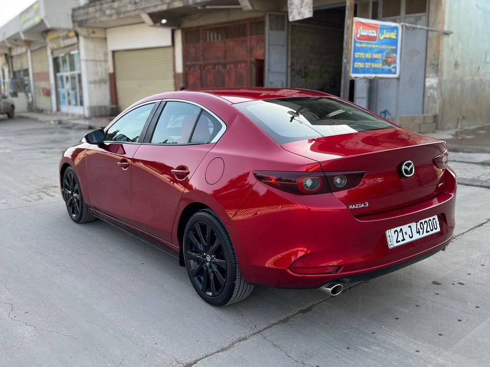 مازدا 3 مۆدیل 2024  مەکینەی 2.5  بێ تۆربۆ بێ دەبل اکسل دوو پارجەی بۆیاخ بێ ناوکردن تەنها  13هه زار رۆشتوە
فولی بی سلایت نمونە لە جوانی 
لایت زینۆنی حەدەسە
کامل عاسەو رادەرە
بریک بەسمە
سحری:122کەمیک مەجال
***********فایبەرو واستابی لەسەرە
