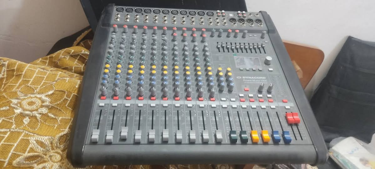 سلام عليكم 
للبيع جهاز داينا كورد بور 1000 امتياز 
جهاز نضيف 
للستفسار ***********
