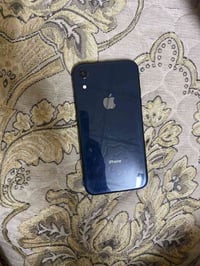 آيفون اكس ار • نضيف • يطفى