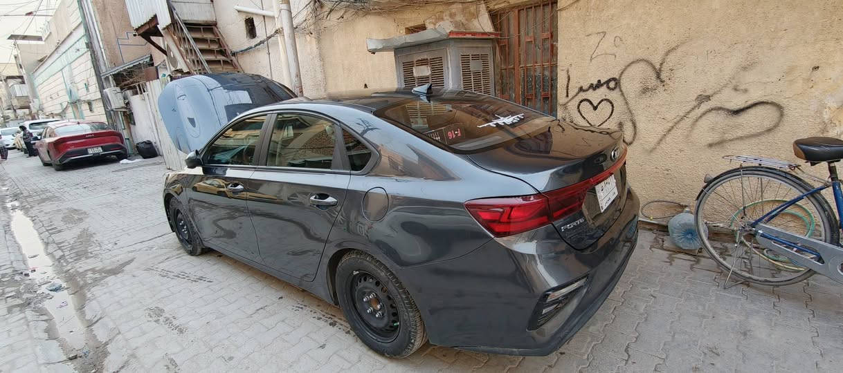 ا
بسم الله الرحمن الرحيم السلام عليكم 
فورتي 21 امريكي حادث خلفي 
سيارة نظيفه ممتعوبه ماشيه 32 
السعر  148 بخدمه الطيبين 
العنوان بغداد قرب مستشفى الطفل المركزي 
الرقم ***********
