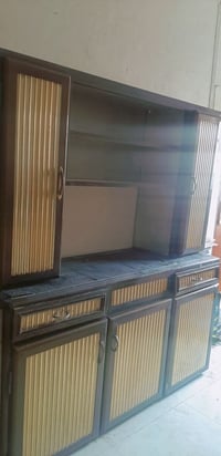 كاونتر ألمنيوم • نضيف • مكاني ناصريه مركز