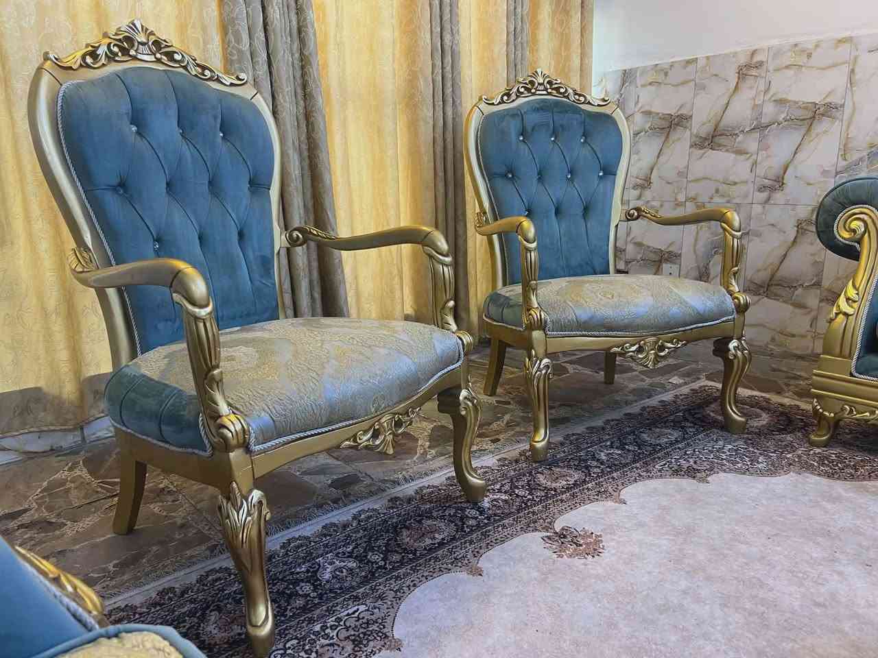 تخم زان ملكي 10مقاعد طبله وسطيه أخو الجديد مكان المنصور سعره 750رجآءبس الشراي يراسلني واتساب ***********
