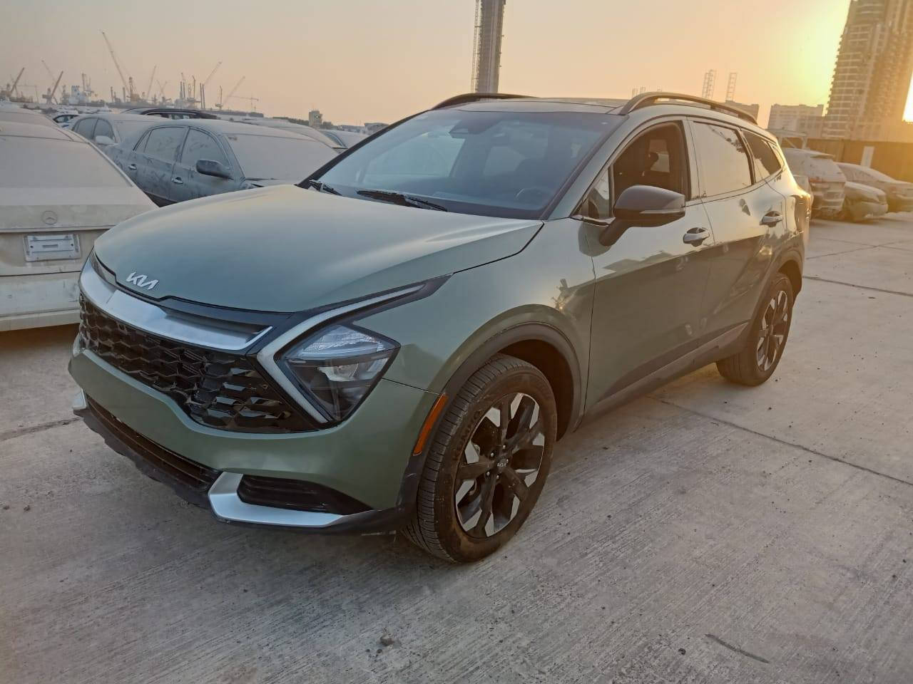 سبورتج امريكي فول الفول خنك موديل 2023 مايحتاج اذكر مواصفات لان فول فئه اكس لاين الحجم الكبير حادثه موضح بلصور رقم ارييل تريد تحويل تريد وكاله هسه وترقيم جديد بشهر العاشر السعر المطلوب 230 للاستفسار *********** ملاحضه السياره جديده ومسويله نانو سراميك احلى من الصور بهواي لان الصوره اول مادخلت
