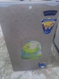 ثلاجه • ٥قدم • الطارميه شارع التدبير