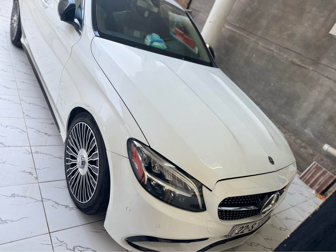 مارسدس 
مديل ٢٠١٩
C300 (AMG)هاي مامتاكد منها   
4MATIC
ماشيه79 الف كيلو متر  
بنيد وجاملغ كلير  
المواصفات 
1. شاشه 
2. كامرا 
3.كشنات جلد
5.هيترات بالكشنات 
6.لايتات لد
7.لايتات زنون
8.بكلايت لد 
9.ويل كب مايباخ جديد وتاير جديد تخم 
10 قطعتين تبريد 
11. بصمه 
12.سلايت 
13.اشاير بالمري 
14مري شفط 
15.بصمة ابواب 
16.كشنات كهرباء 
17.ماوس شاشه
18. هندبريك بصمه
19. كشانت الاماميه ميمري
‏٢٠. رادار جانبي 
وهواي مواصفات 
 السعر : 225 بغداد, العراق


**إذا كنت صاحب هذا الإعلان وتريد حذفه لأي سبب، رجاءا أرسل رسالة إلى الدعم الفني**