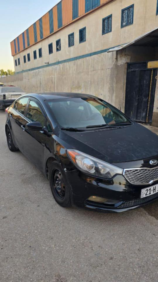 السلام عليكم
⸻
🚗 للبيع – كيا فورتي 2016 🚗

📌 الموديل: 2016
📌 الحالة: بيها اربع قطع صبغ
📌 المحرك: ممتاز
📌 القير: شغال بدون أي مشاكل
📌 الممشى: (١٠٦ كيلو متر)
📌 اللون: (اسود)
📌 الفحص: جاهزة للفحص بأي مكان

✅ السيارة بيها اربع قطع صبغ
✅ استخدام شخصي
✅ مكيف بارد

💰 السعر: (١٠٣$)
*********** 📞  
📍 الموقع: (بغداد الدوره ابو دشير)
