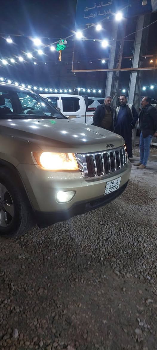 السلام عليكم  جيب لاريدو للبيع كلين السياره ماشيه 260 حقيقي.   السعر 160  بيه مجال بيه مجال مكان السياره كربلاء  ***********  ولشراي بيخير ويدلل
