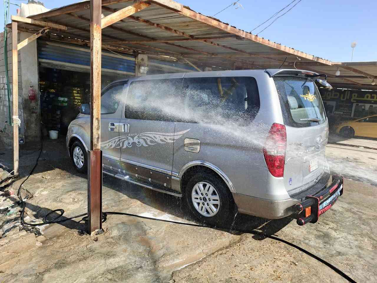 السلام عليكم ستاركس موديل 16دبلو مكينه نص بنص تخم تاير حداديه شرط بيهه جاملغ مامي  رقم بغداد جاهزه ماذب عليهه ربع ***********
