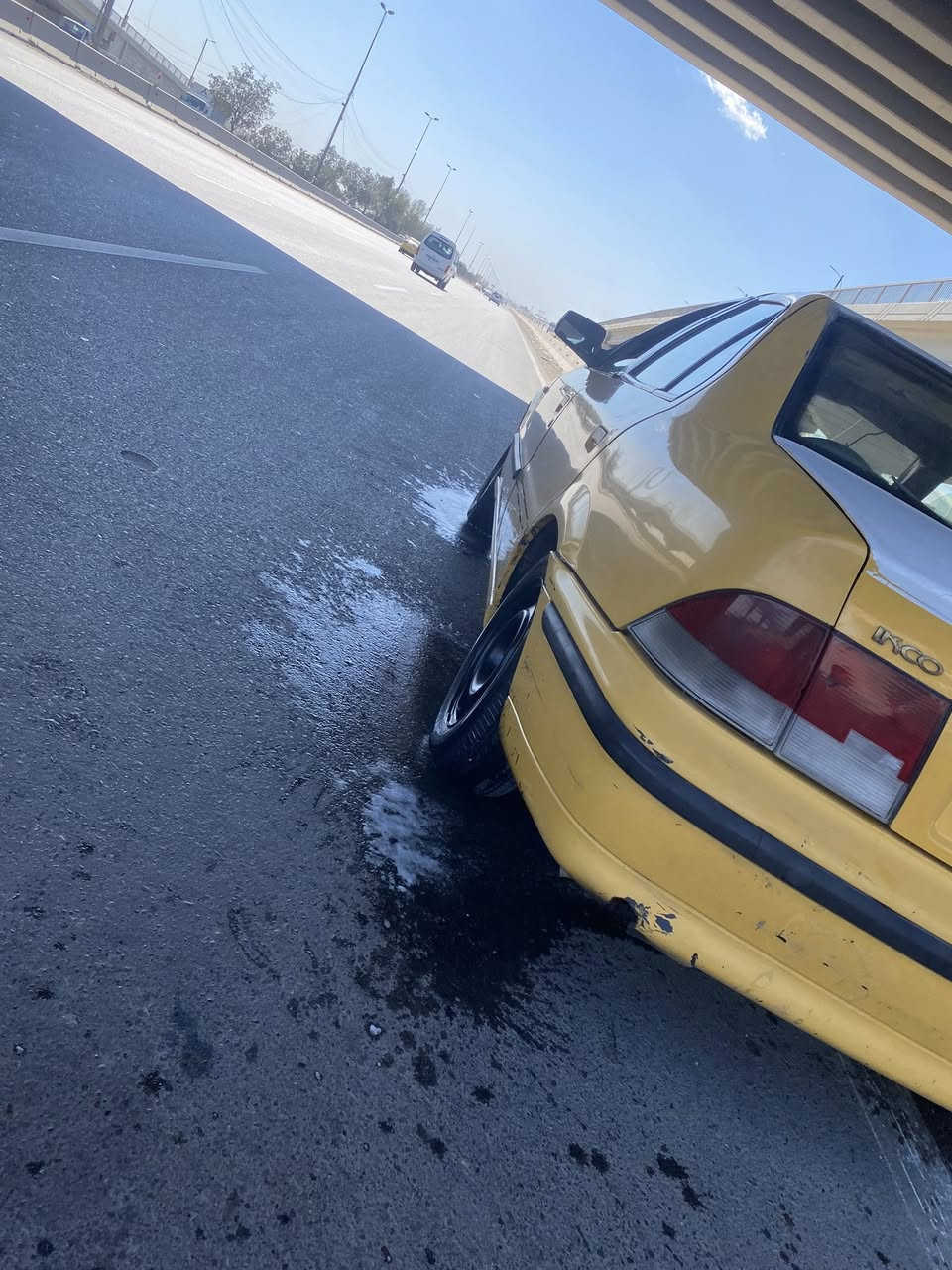 سلام عليكم سمند 2011ناطق بيهه جاملغ صبغ سياره كامله مكينه وكير  وكهربايات كلهه كفاله تأثرات نضيفه تبريد شغال رايدهه ٣٠وبهه مجال قليل مكاني بغداد شعب رقمي ***********
