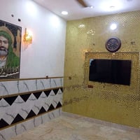 للبيع عقار تجاري بناء حديث موقع مميز جدا البلديات شارع المصرف يصلح لجم...