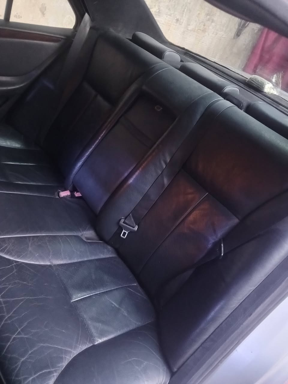 اسلام عليكم سياره مرسيدس موديل 1995للبيع سياره ما ناقصها شي كلش نضيفه تبريد شغال مكينتها تخبل لا تبخر ولا تنقيص السعر وباقي التفاصيل اتصل وتساب هذا رقم*********** متواجد بس وتساب واتصل بكان سياره كوت...... رقم السياره بغداد 11
