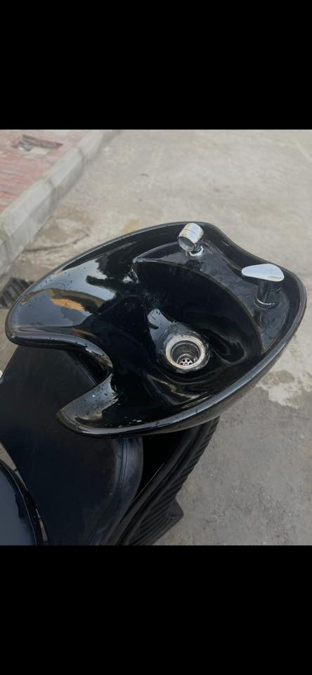 كرسي غسيل شعر للصالونات للبيع

جديد ممستخدم هواي نضيف كلش 

للتواصل ماسنجر *********** واتساب
