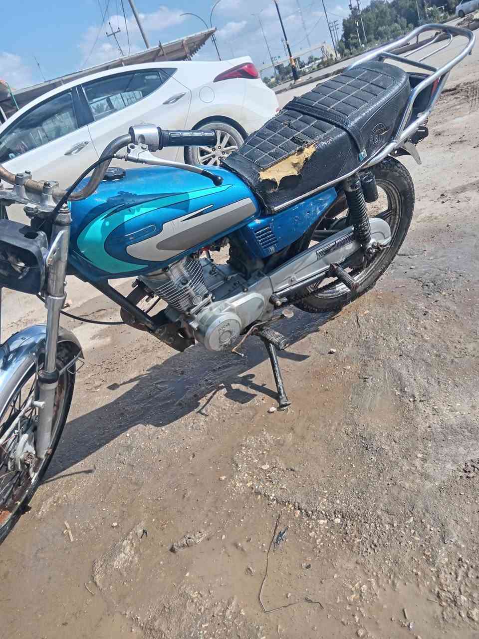 السلام عليكم البيع ٤كير ***********
